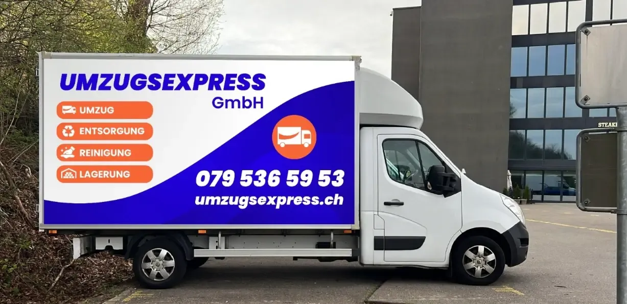 Umzugsexpress Team bei der Privat Entrümpelung und Entsorgung in Zürich